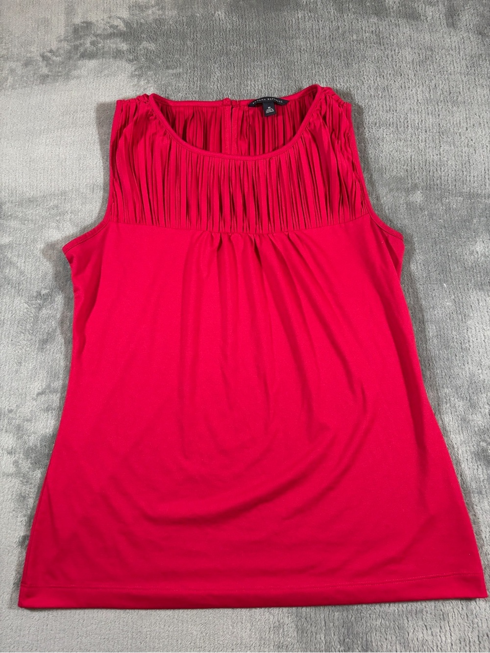 Banana Republic Women's Sleeveless Pleated Yoke Tank - Red